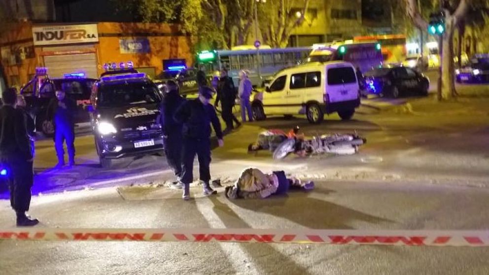 Los delincuentes fueron abatidos por efectivos de la policía de Rosario.