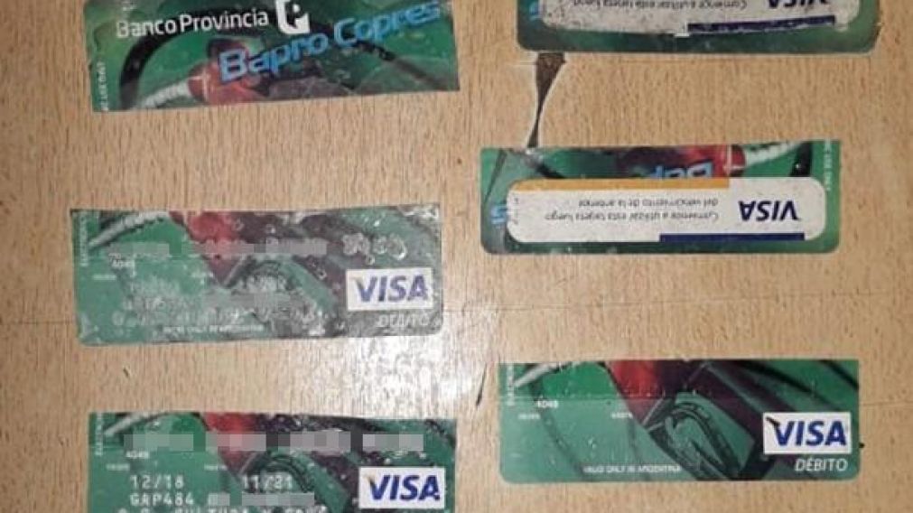 Se decomis� varias tarjetas de d�bito pertenecientes a la Direcci�n General de Cultura y Educaci�n bonaerense. 