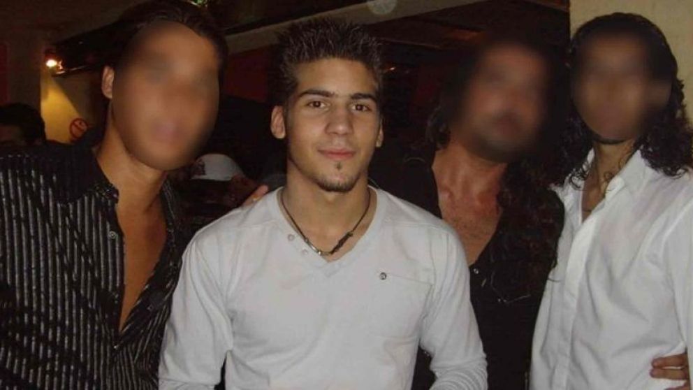 Está acusado de ser el autor material del crimen.