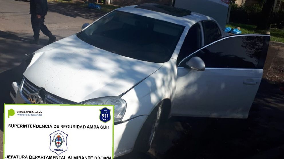 Este es el vehículo que fue incautado por los servidores públicos.