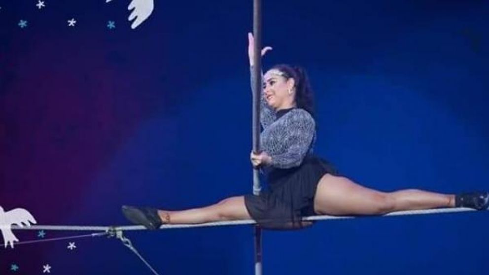 Acróbata hizo un truco en la altura, se cayó y murió