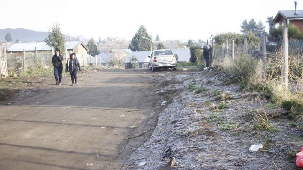 El bebé estaba escondido en una vivienda precaria del barrio Alun Ruca (Gentileza: El Cordillerano).