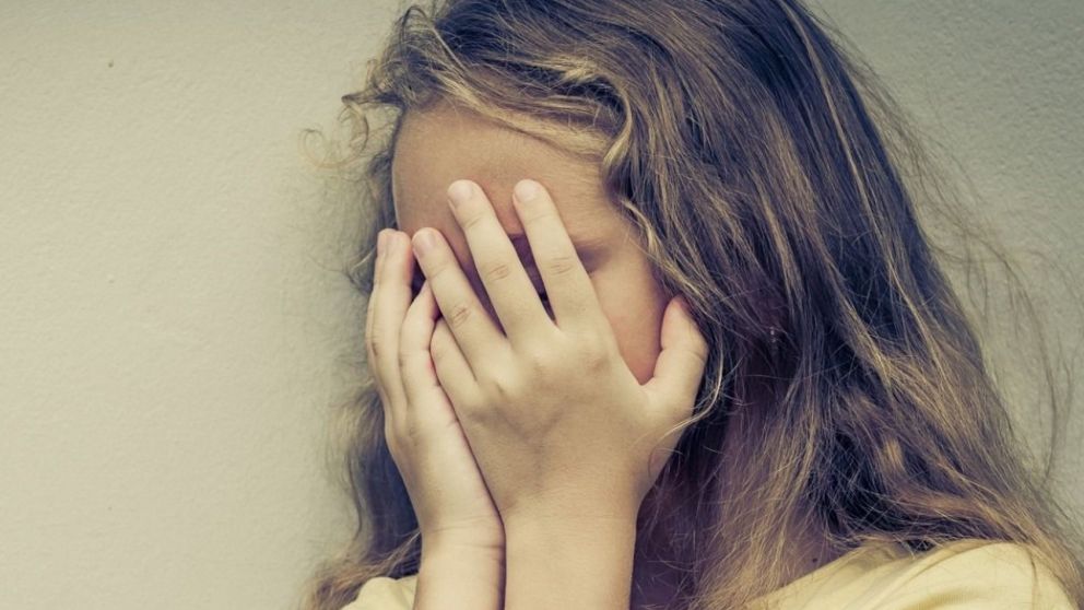 Con miedo. La menor reveló los dichos de su padre. (Imagen ilustrativa)