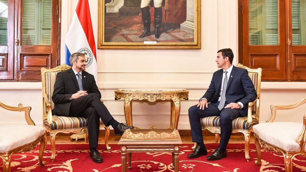 Abdo y Urtubey durante la reunión en Paraguay.