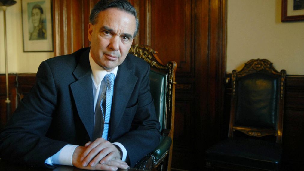 Pichetto dictó "libertad de acción" para los senadores de su bloque.