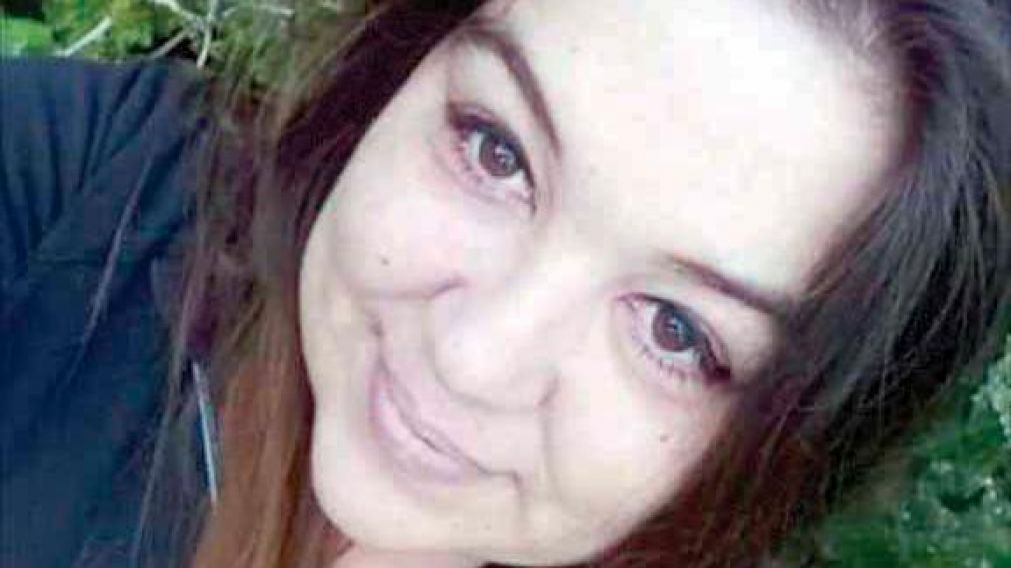 Lorena fue asesinada por su pareja y tenía dos hijas de 15 y 5 años.