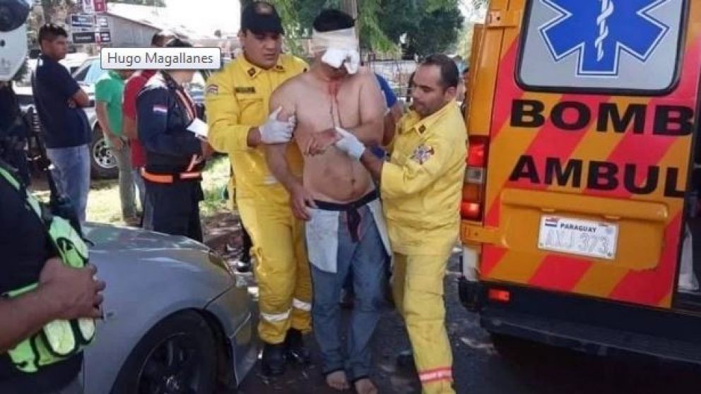 As� rescataban al hombre que se hab�a mutilado.