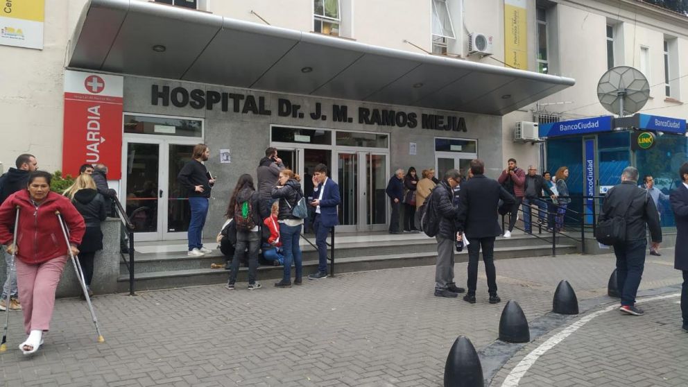 La víctima se encuentra internada en el Hospital Ramos Mejía (Jonatan Moreno-Diario Crónica).