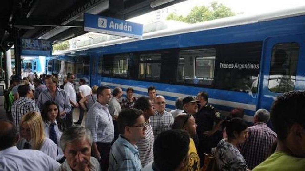 No hubo trenes durante tres horas.