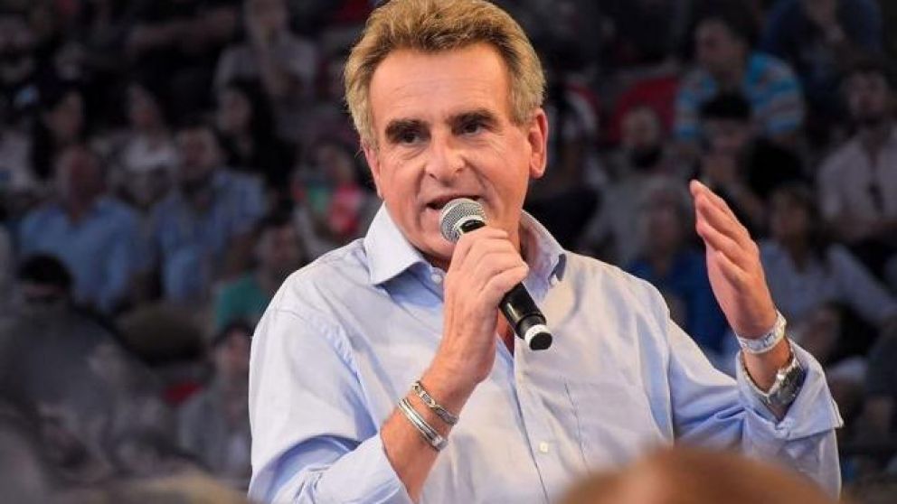 Rossi. Opositor al gobierno y políticas de Cambiemos.