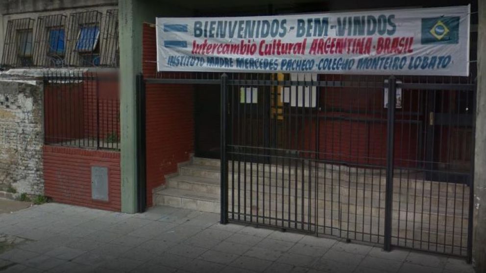 Los padres exigen seguridad para volver a mandar a sus hijos al colegio.
