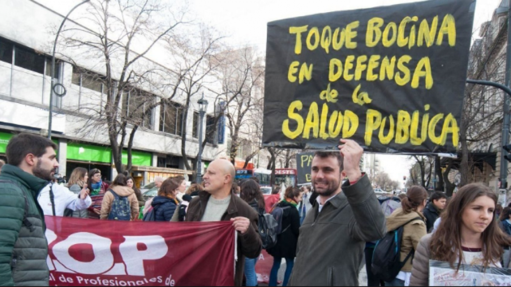 Se movilizarán a la sede de la cartera de Economía en La Plata, en conjunto con los estatales y los judiciales. (Gentileza: La Razón).