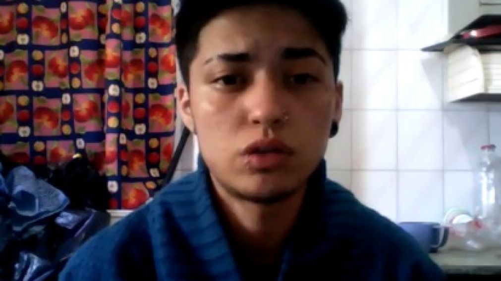 Subió un video a su Facebook contando todo.