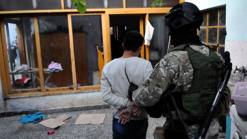 Cayó la banda de "Los enlatados" por realizar entraderas