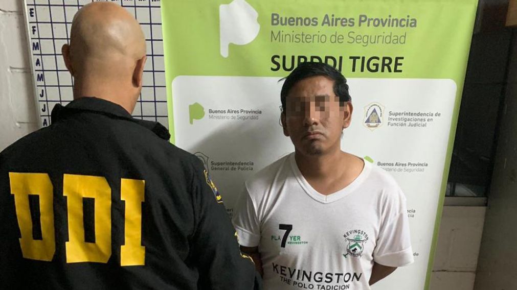 El depravado sujeto, al ser detenido.