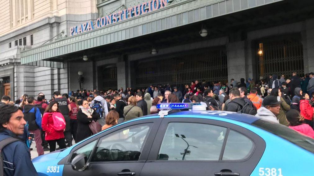 La amenaza de bomba generó un verdadero caos en Constitución.
