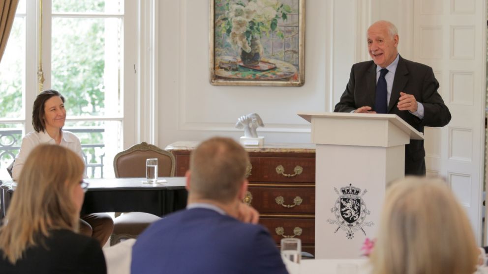 "No creo que haya alguna posibilidad de que el cristinismo y el macrismo estén juntos con otro sector para resolver la crisis del país", aseguró el ex ministro de economía.