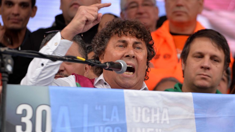 Micheli brindó un discurso enérgico en Plaza de Mayo. (Nahuel Ventura/Diario Crónica)