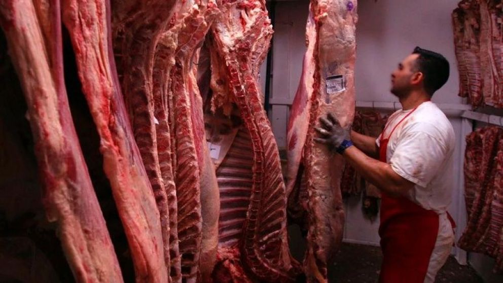 "La carne llegó, no en la cantidad que esperábamos, pero es el primer embarque", confirmó el representante de distribución de Friar Mendoza.
