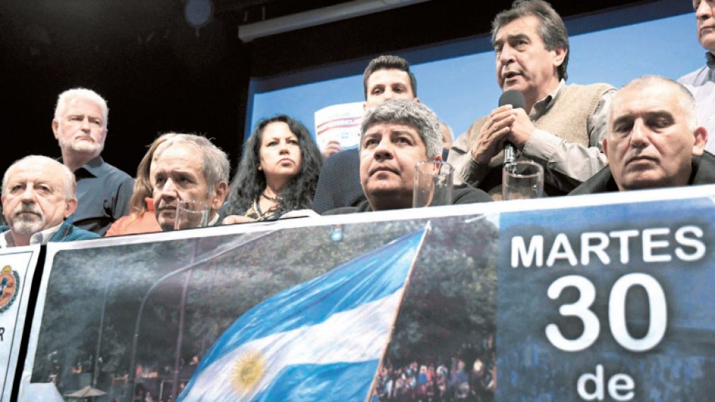 El frente sindical liderado por el moyanismo se cansó de esperar a la CGT. (Télam)