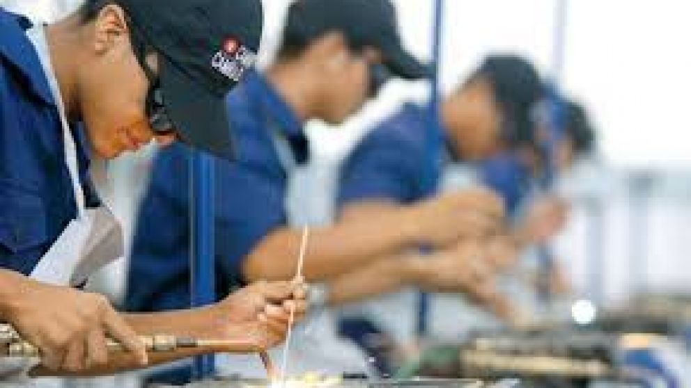 En un año se perdieron 225.500 puestos de trabajo