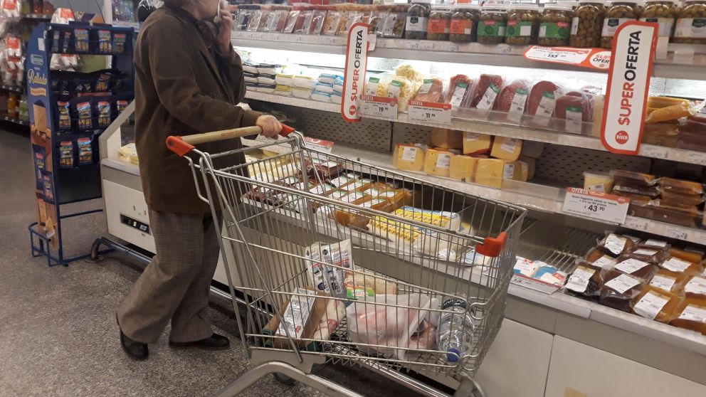 Los precios suben, aunque en menor medida, en plena recesión.