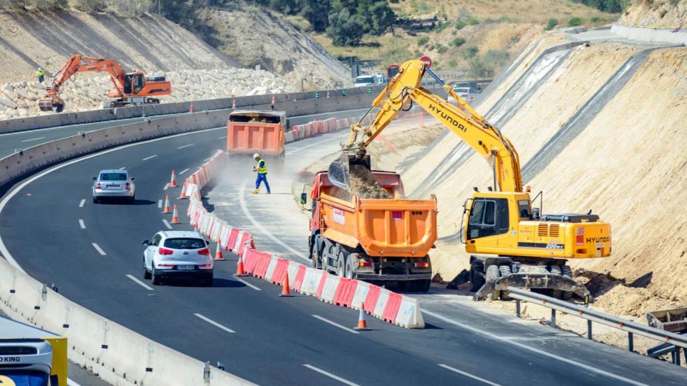 La obra p�blica est� paralizada.