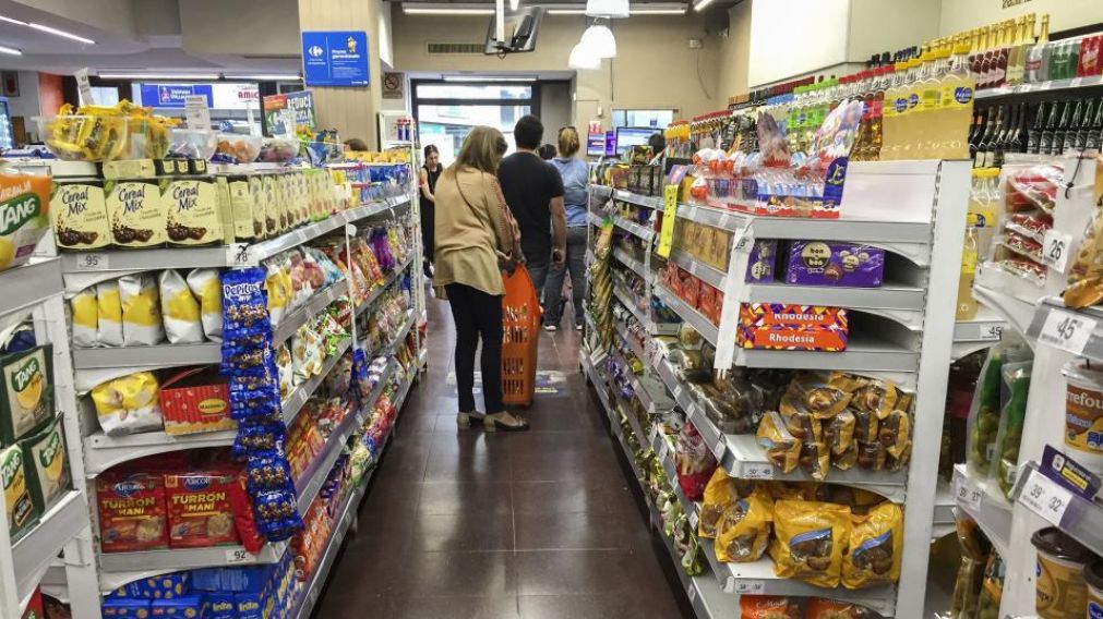 El programa congela el precio de 64 productos de la canasta b�sica durante 6 meses.