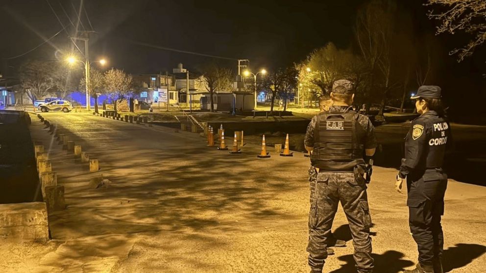 Un ciclista muri� tras caer desde un puente mientras circulaba en C�rdoba (Imagen El Doce).