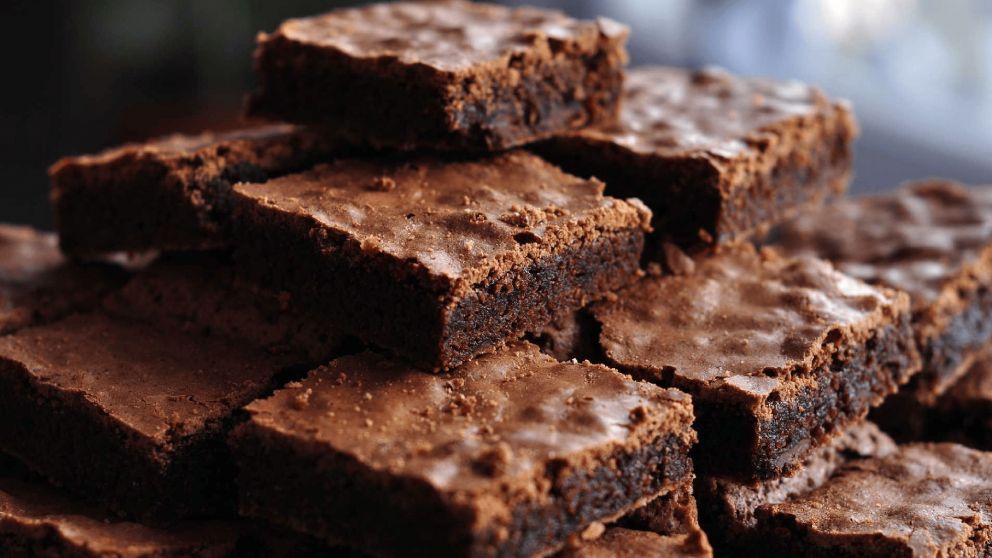 Receta para hacer unos brownies bien chocolatosos y económicos.