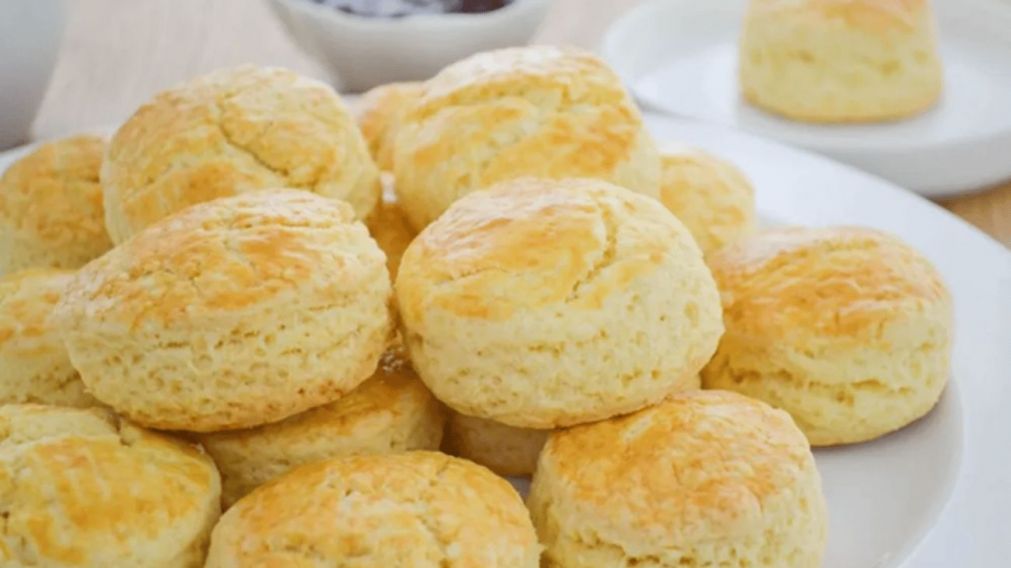 Receta ideal para la merienda: scones de limón, muy fáciles de hacer y con pocos ingredientes.