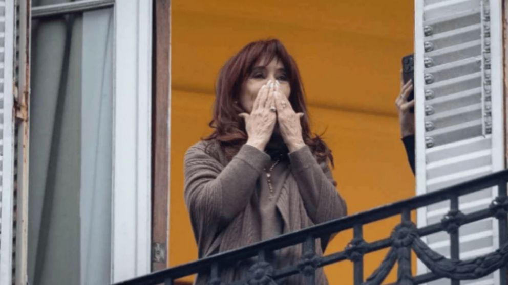 Cristina Kirchner cruz� a Javier Milei.