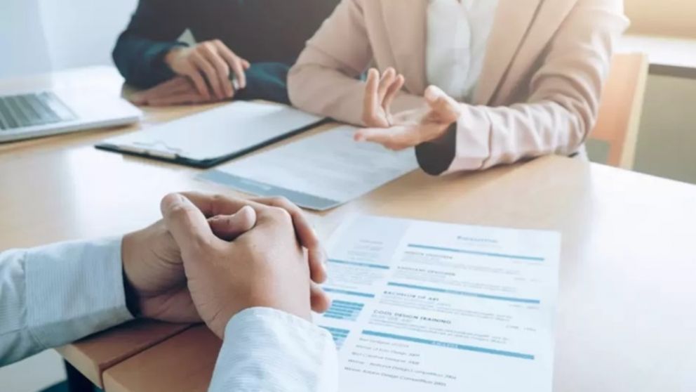 Una reconocida empresa de indumentaria inició una búsqueda laboral en distintas áreas.