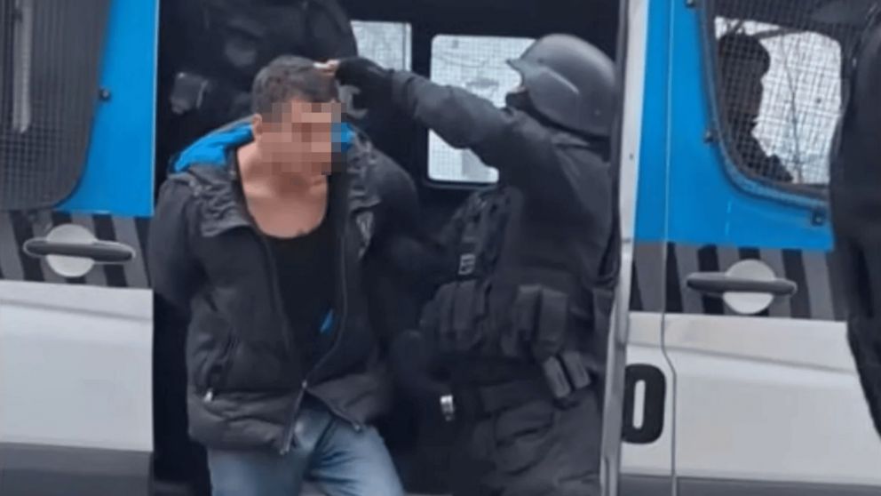 Matías Jurado, durante uno de sus traslados para las pericias.