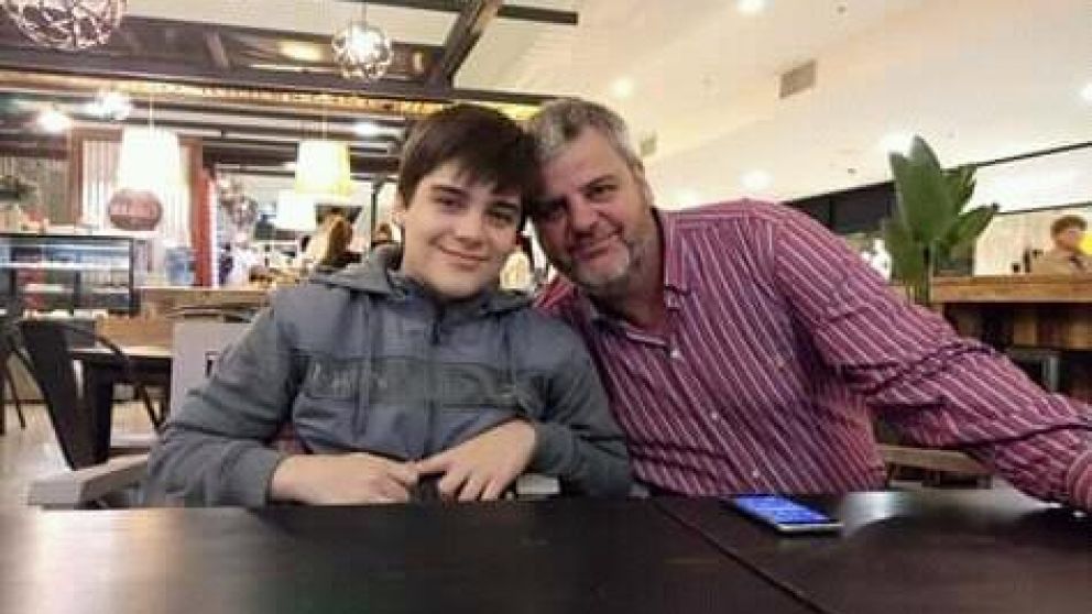 El joven de 19 años junto a su padre murieron electrocutados en la localidad de Las Breñas.