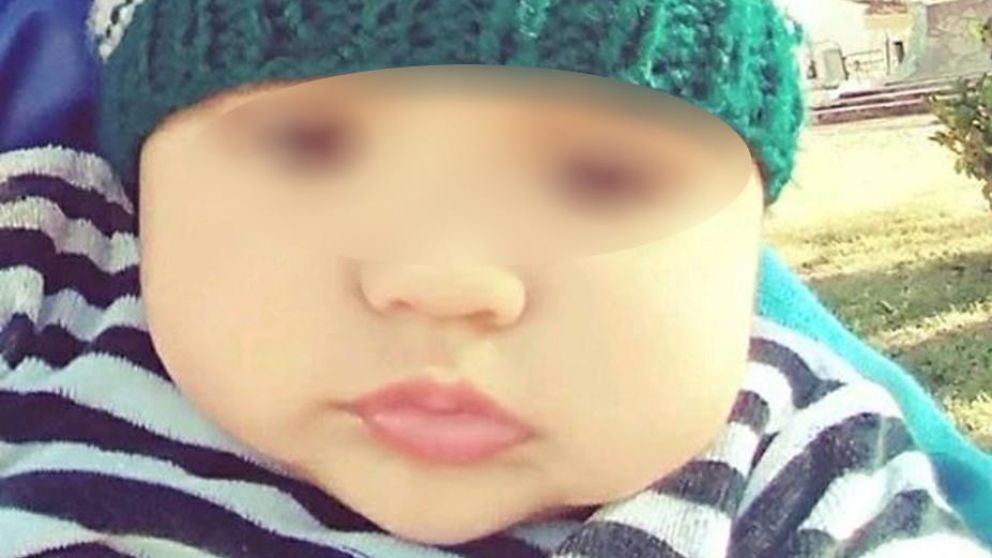 El bebé fue atropellado ayer por una camioneta.