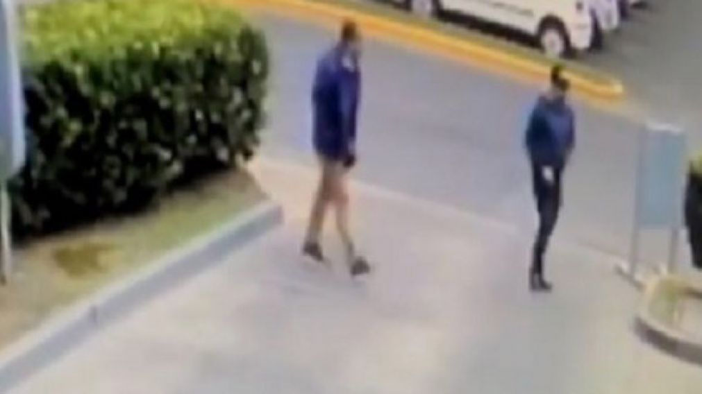 Las cámaras registraron a dos de los delincuentes.