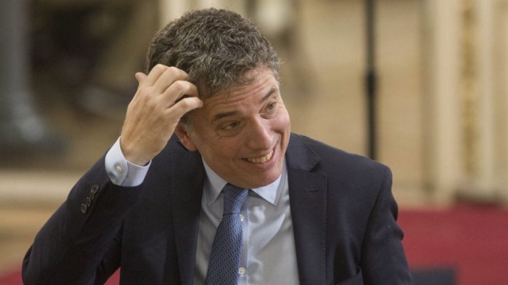 Dujovne, en una encrucijada.