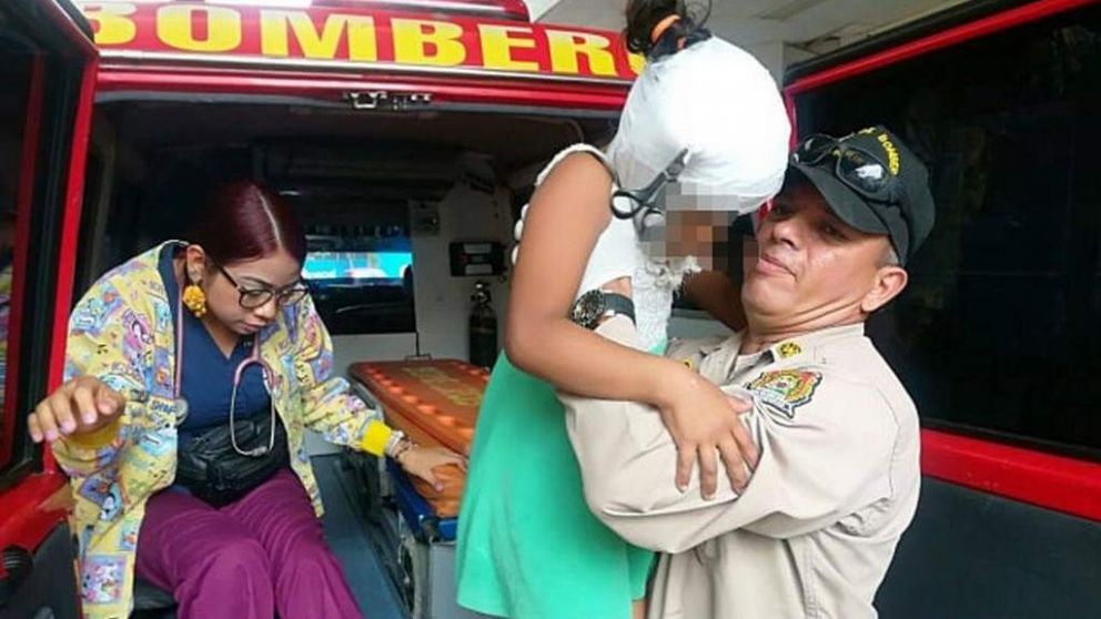 Nenita llegó al hospital con una tijera clavada en la cabeza