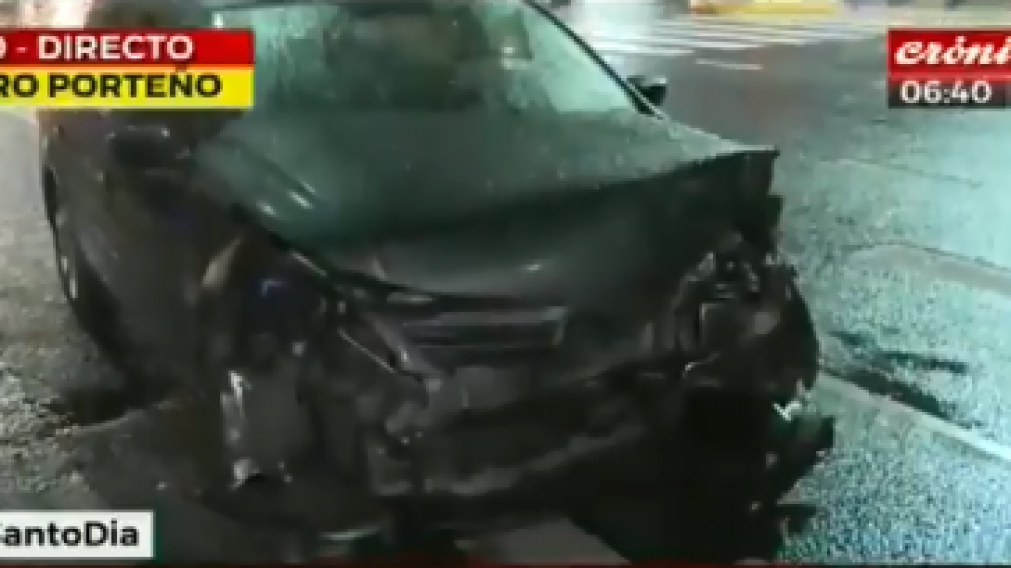 Choque en avenida 9 de Julio y Belgrano. 