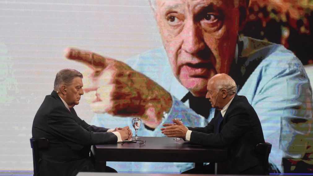 El economista, en un diálogo a fondo con Santo (Pablo Villán-Diario Crónica).