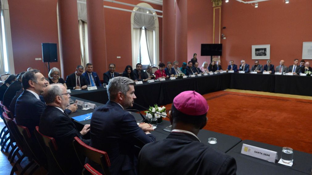 Peña junto a 50 embajadores de todo el mundo. (Prensa Presidencia)