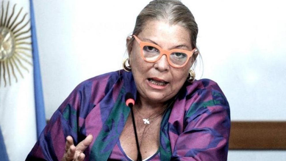 Lilita publicó un tuit irónico contra las grandes cadenas de supermercados.