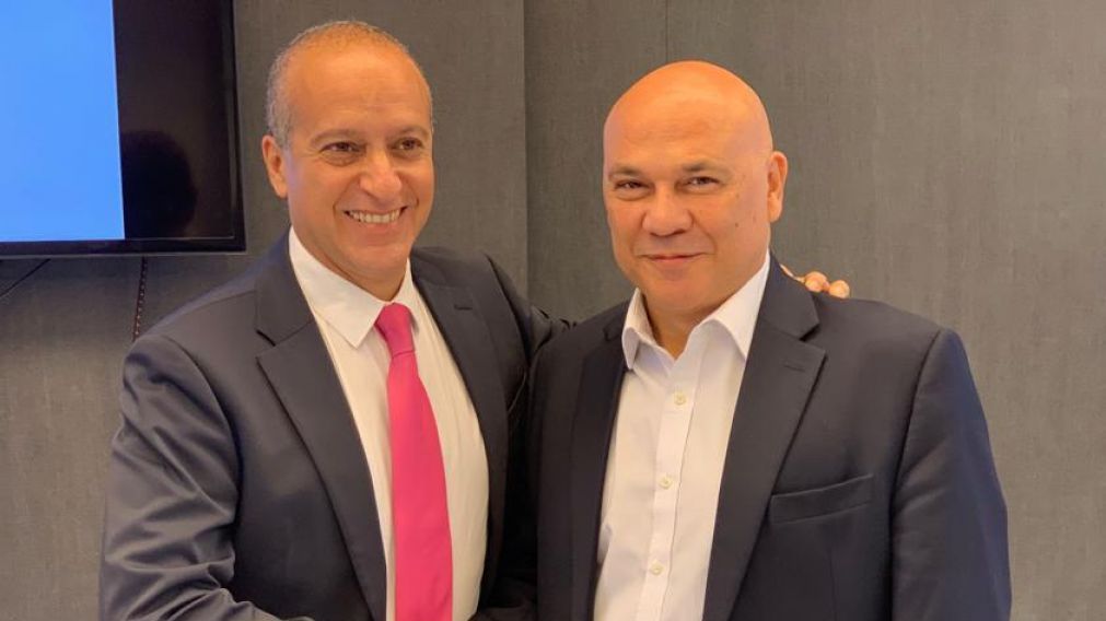 Raúl Olmos, presidente del Grupo Olmos al que pertenece Basa, junto Jorge Diener, director de Proyectos Internacionales de Hadassah.