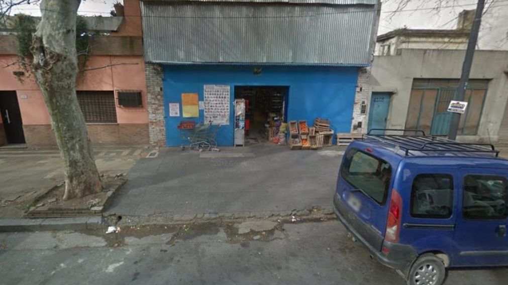 Sucedió en este comercio. El agresor huyó sin robar nada. (Google Maps)