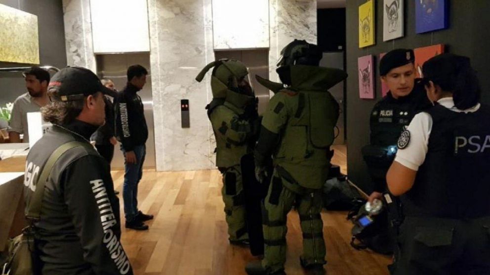 Con un megaoperativo fueron a buscar a los supuestos terroristas.
