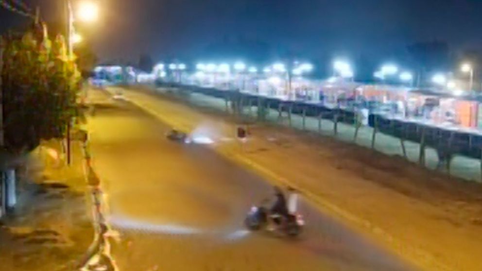 Una cámara de seguridad del Municipio de Malvinas Argentinas registró parte del accidente. (Captura de pantalla)