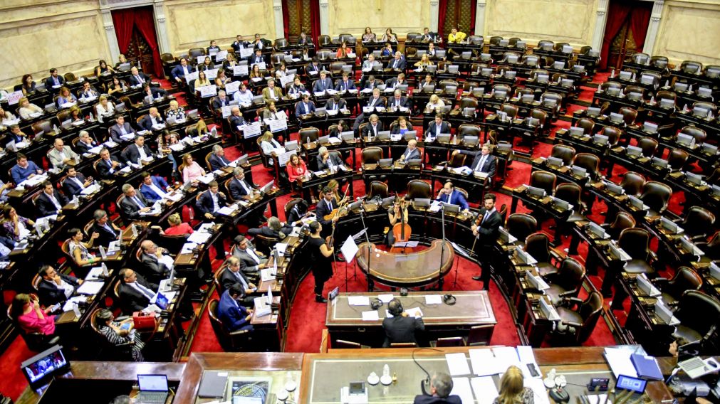 La sesión fue conformada solo por la oposición y se expresó en minoría.