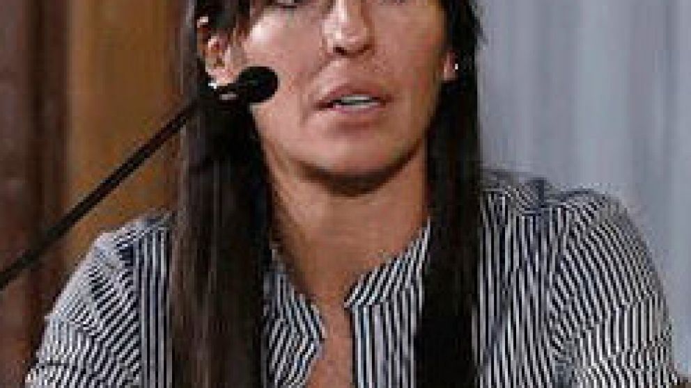 Es radical y representa a Mendoza.