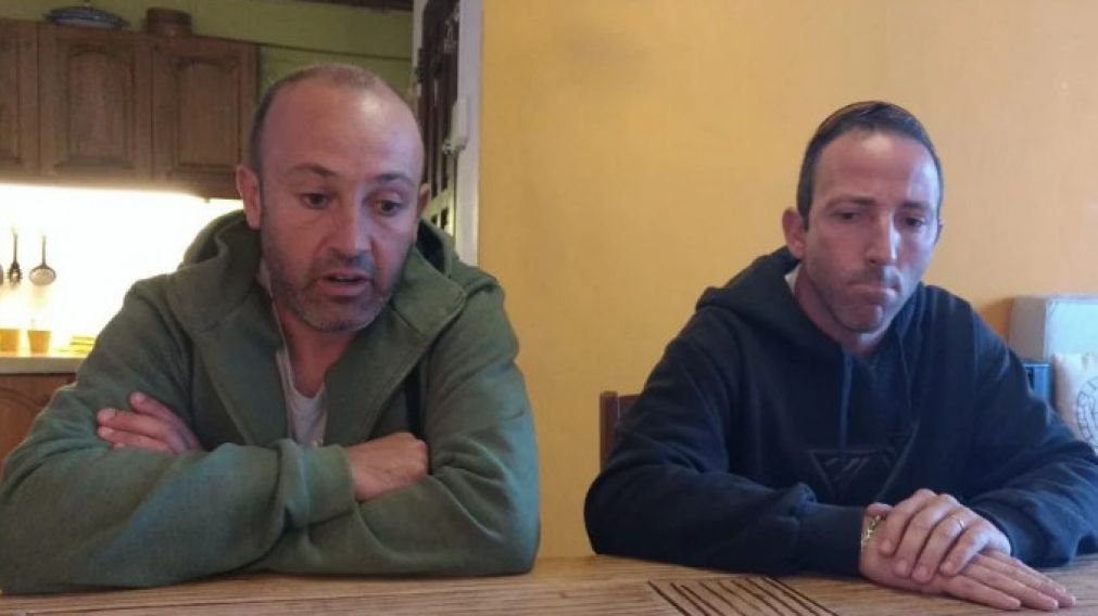 Gonzalo y Gabriel Bustamante, hijos del anterior matrimonio de Carlos Bustamante.